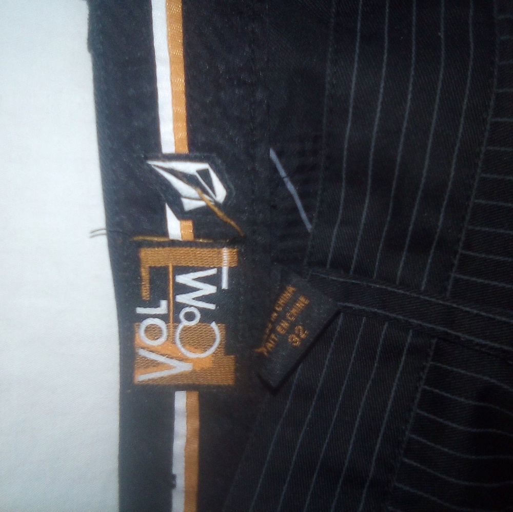 Volcom shorts